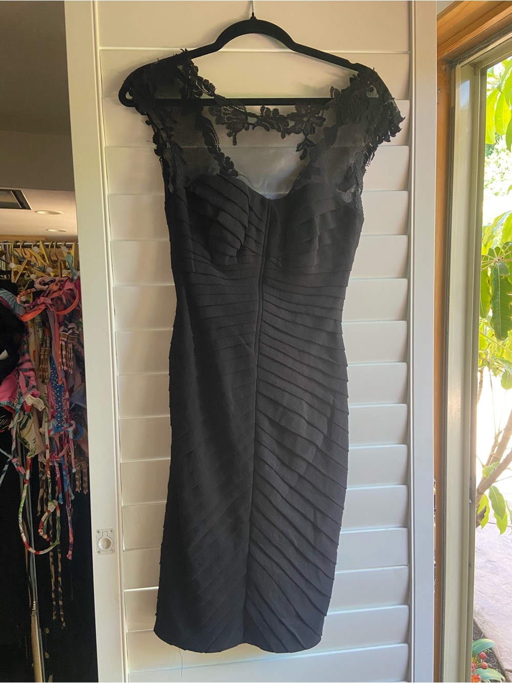 Black Lace-Trim Midi Sheath Dress - Elegant Women's Evening Dress